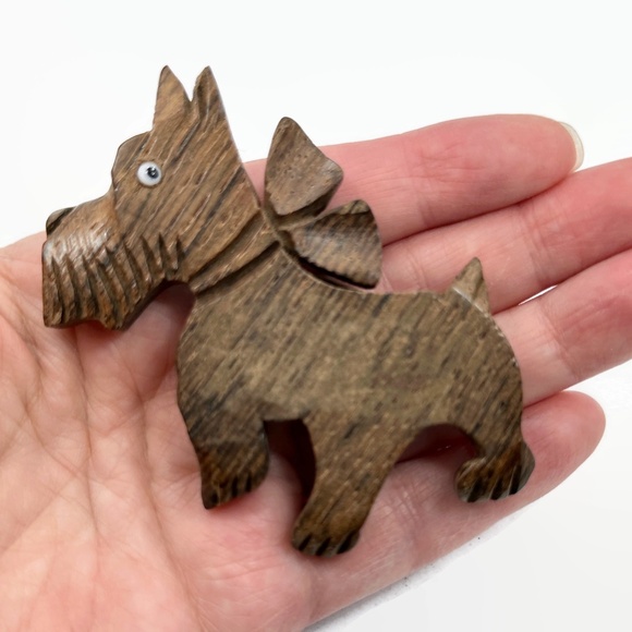 Dog Brooch, 30s - 40s, Scotty Dog, Wood, Glass Eye, Handmade, Vintage, Large, 3" - Picture 3 of 3